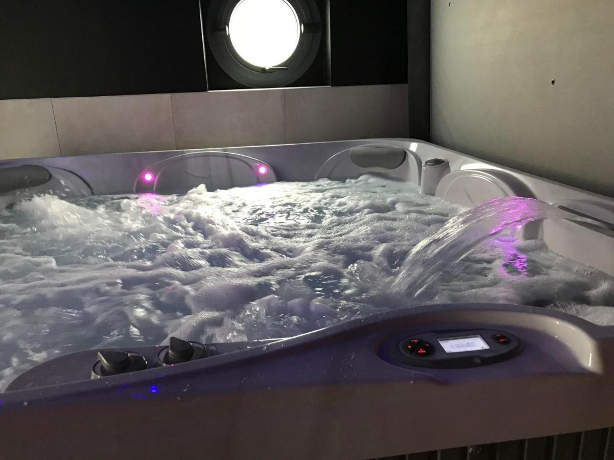 Gite Spa Sauna Piscine Aubin-Saint-Vaast Eksteriør billede